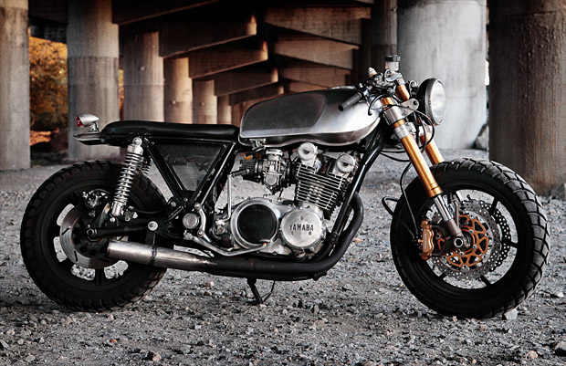 classified_moto_xs750